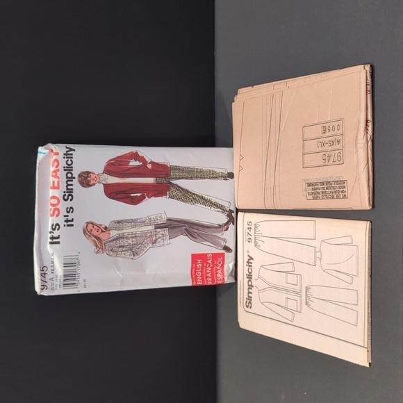 Simplicity 9745 Size A (XS-XL) Uncut Sewing Pattern - Picture 3 of 5